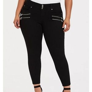 Black jeggings